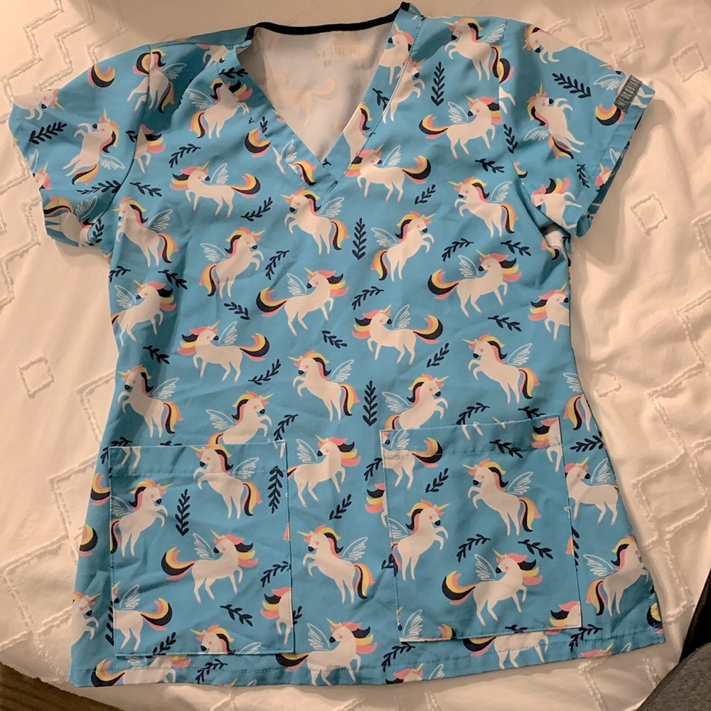 Pediatrics Unicorn Scrub Top- blue